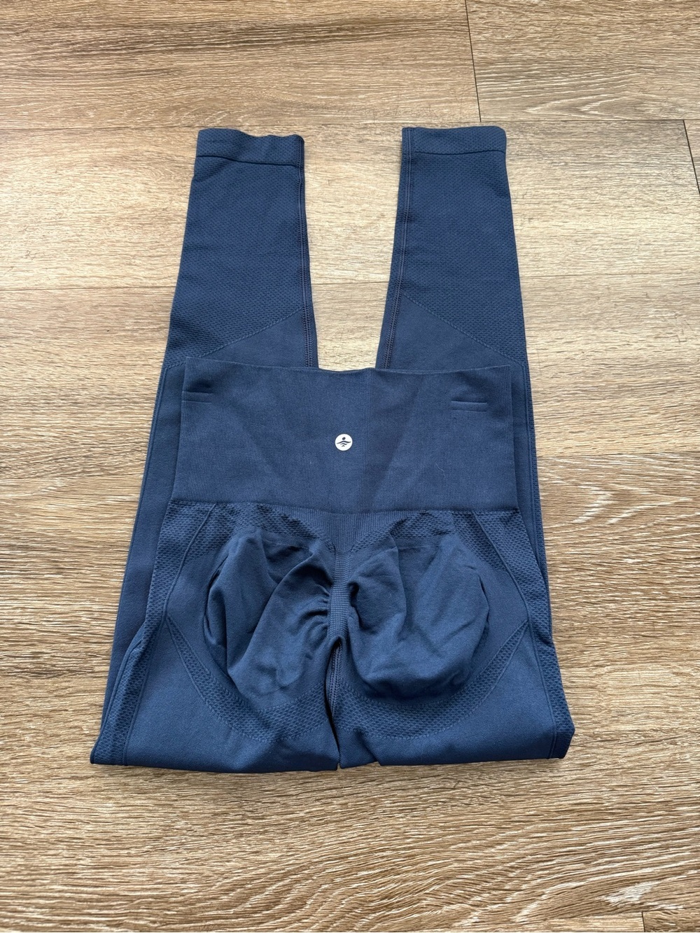 Halara Seamless Flow High Waisted Tummy Control 7/8 Legging Peacoat - Picture 6 of 7